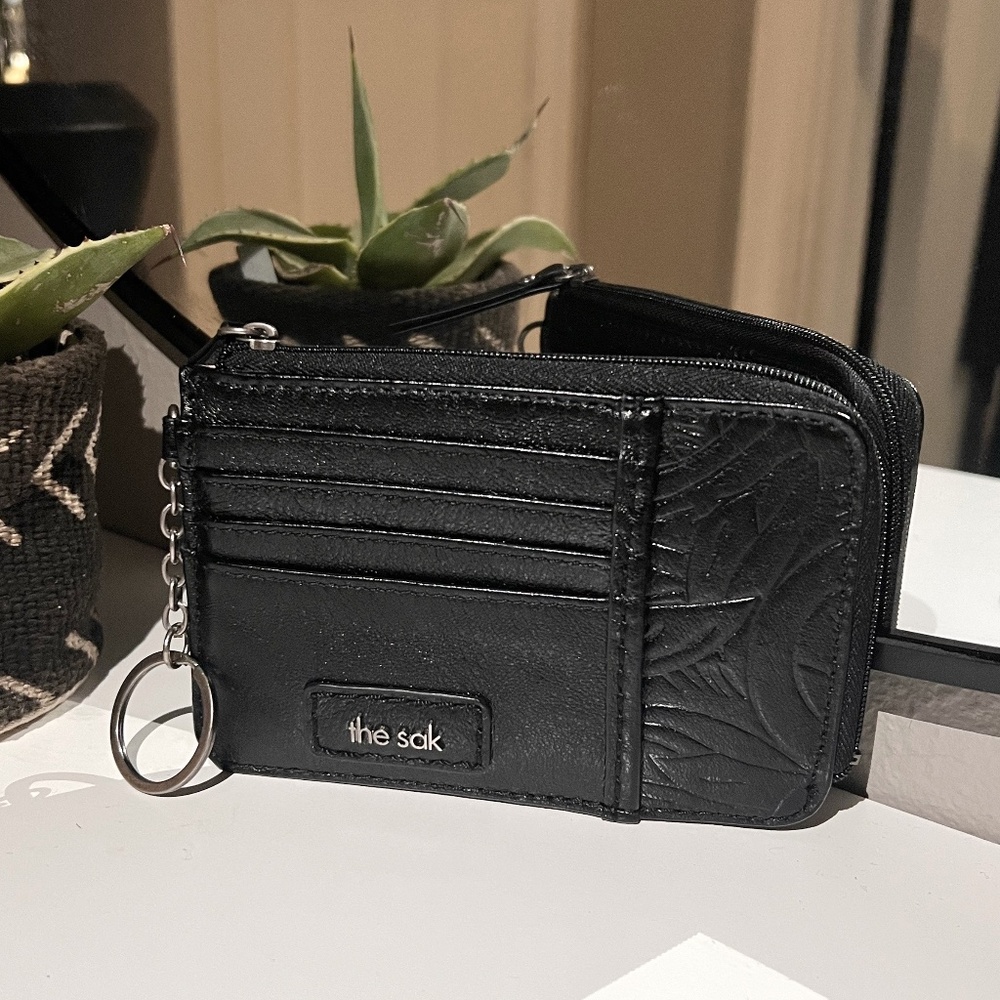 THE SAK Iris Holder Keychain Wallet NWOT